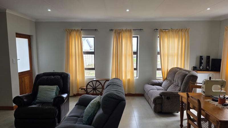 4 Bedroom Property for Sale in Albertinia Western Cape